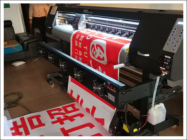 图文广告店购买压电写真机 选焕图单头经济款就对了